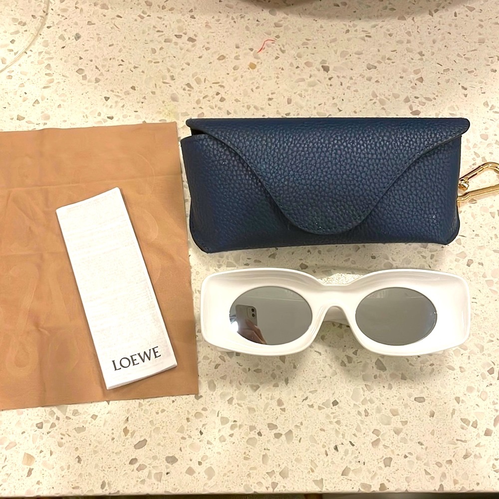 Loewe Paula Ibiza Round Sunglasses white and mirrored w case, cloth, gift bag